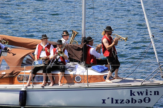 尽管每个判 尽管每个判